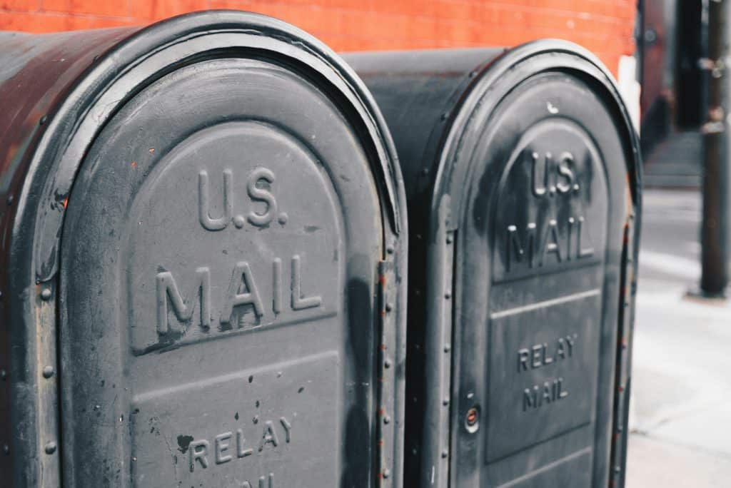 how to return mail to sender